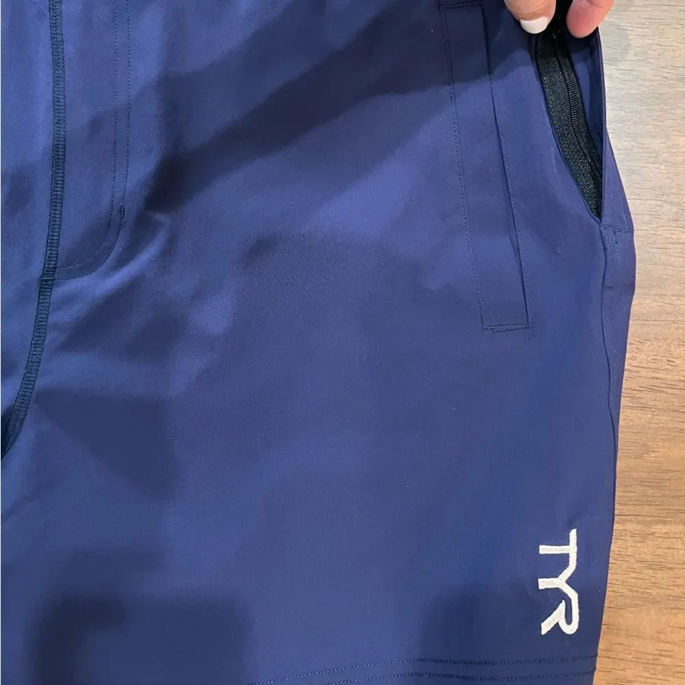 TYR Sea View Land Water Swim Shorts Men’s L Blue Elastic Waist Lined Pockets